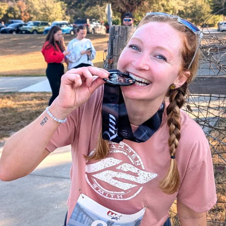 US Road Running race photo - Aleia Geisler
