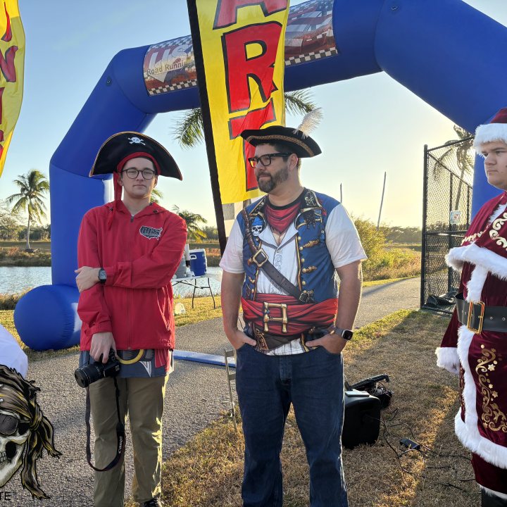 US Road Running race photo - Pirate & Santa & Finish Line