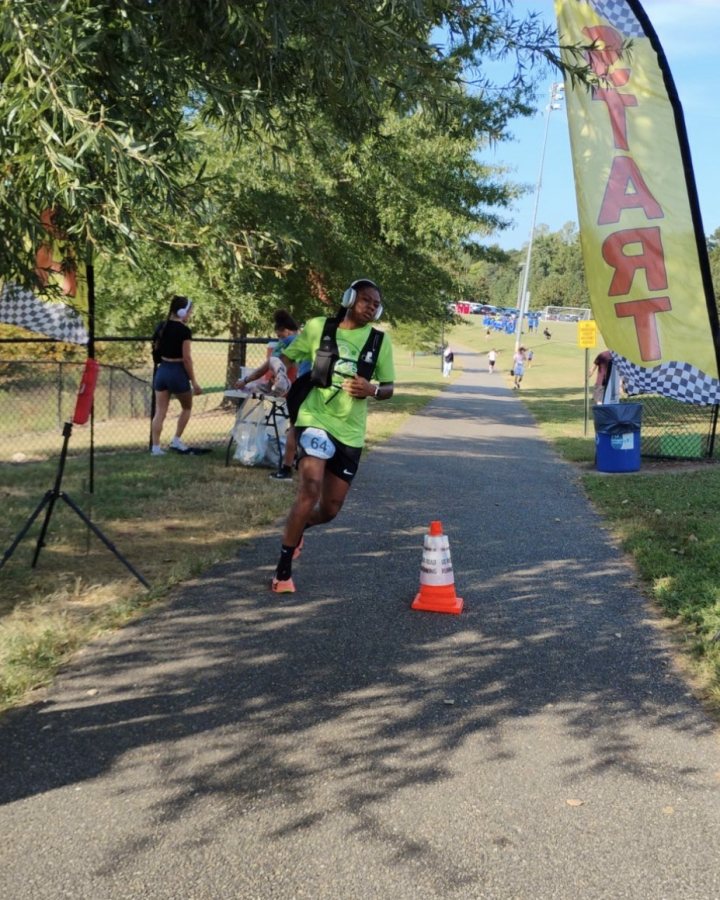 Akia Dunlap at Medal Madness 5K, 10K & 13.1M at Williamsburg, VA (36) - 09/05/2026 after earning 3rd FEMALE Overall